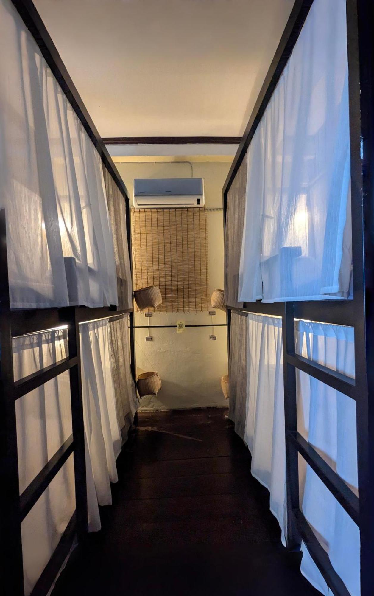 Non Pakse Hostel & Coffee House Luaran gambar